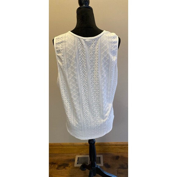 Sleeveless Women Tank Top Blouse Eyelet Stretchy Fabric V Neckline Sz XXL White - Picture 5 of 9